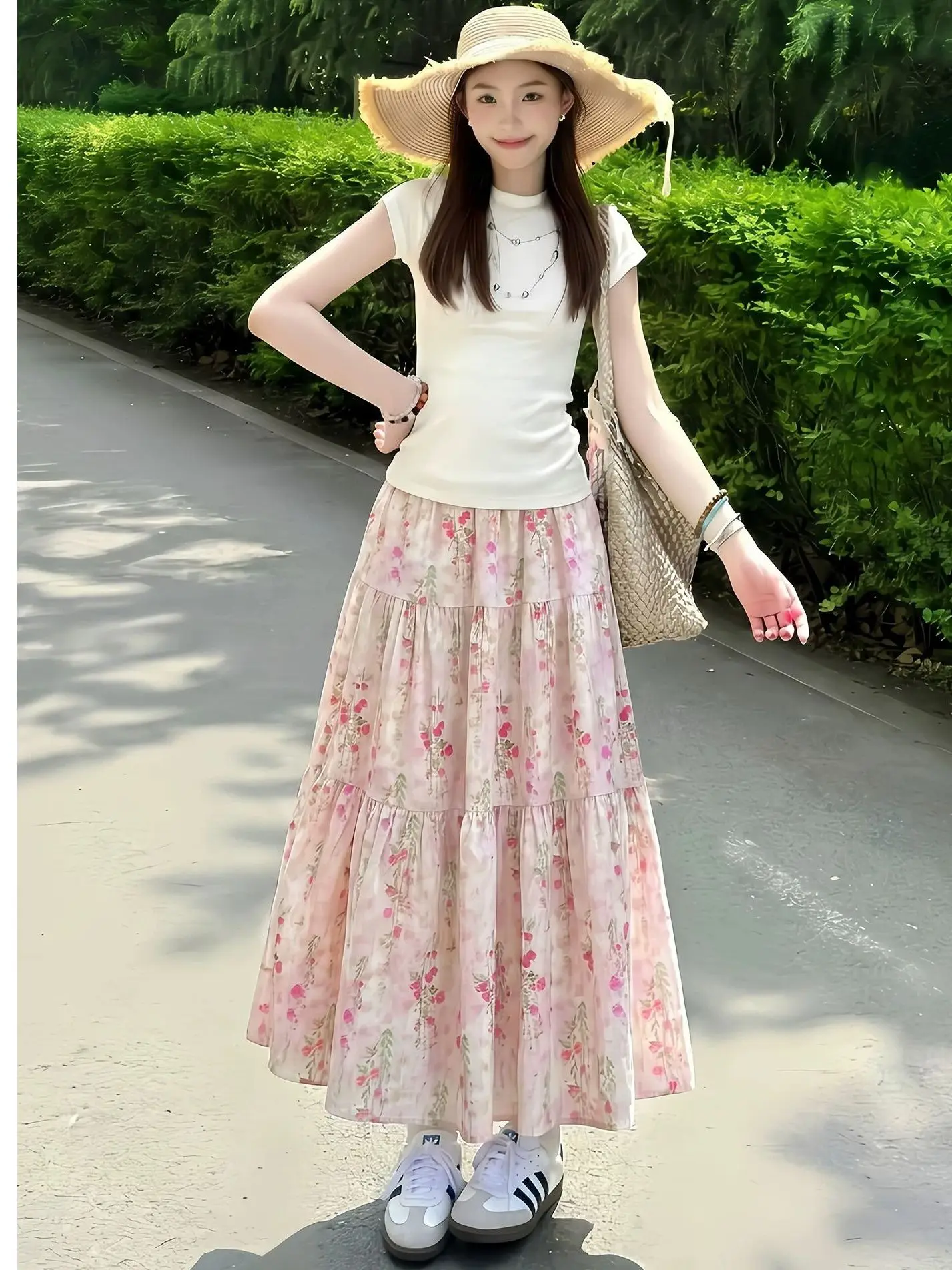 Summer Thin Holiday Style Floral Half Skirt Women's New High Waist Casual Slim A-Line Skirt Casual Loose Fit Printed
Summer Thin Holiday Style Floral Half Skirt Women's New High Waist Casual Slim A-Line Skirt Casual Loose Fit Printed