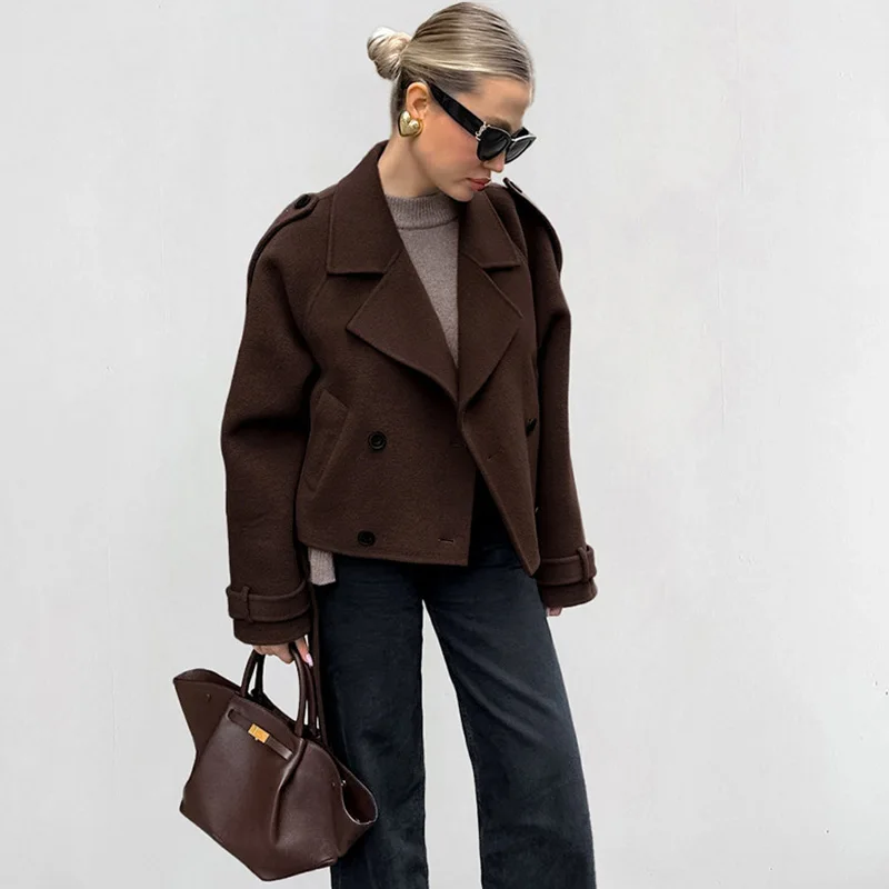 Vintage Solid Faux Woolen Blend Coat Women Suit Neck Double Breasted Jacket New Fashion Casual Loose Commute Street Outerwear
Vintage Solid Faux Woolen Blend Coat Women Suit Neck Double Breasted Jacket New Fashion Casual Loose Commute Street Outerwear