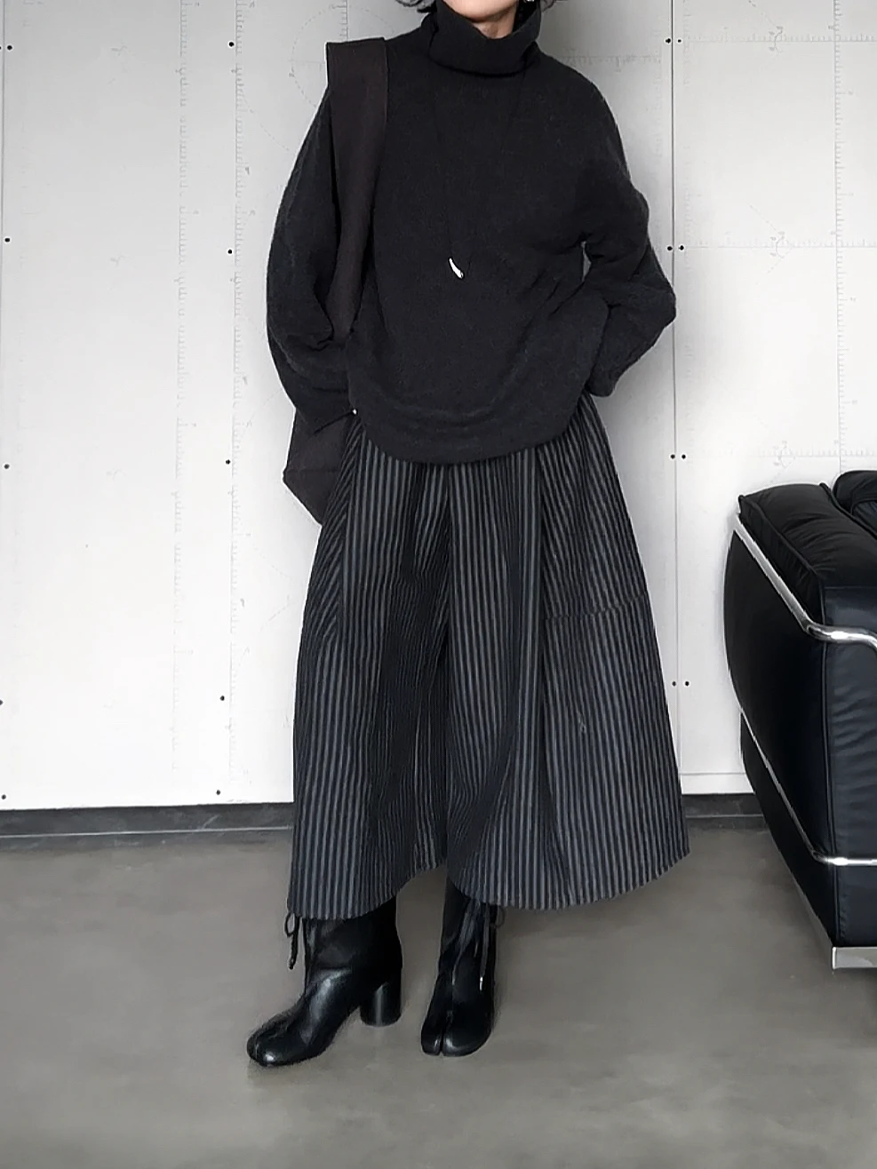 Ретро-брюки с вертикальными полосками, свободные, широкие, осенне-зимние, универсальные, повседневные, для женщин, из полиэфирного волокна
Ретро-брюки с вертикальными полосками, свободные, широкие, осенне-зимние, универсальные, повседневные, для женщин, из полиэфирного волокна