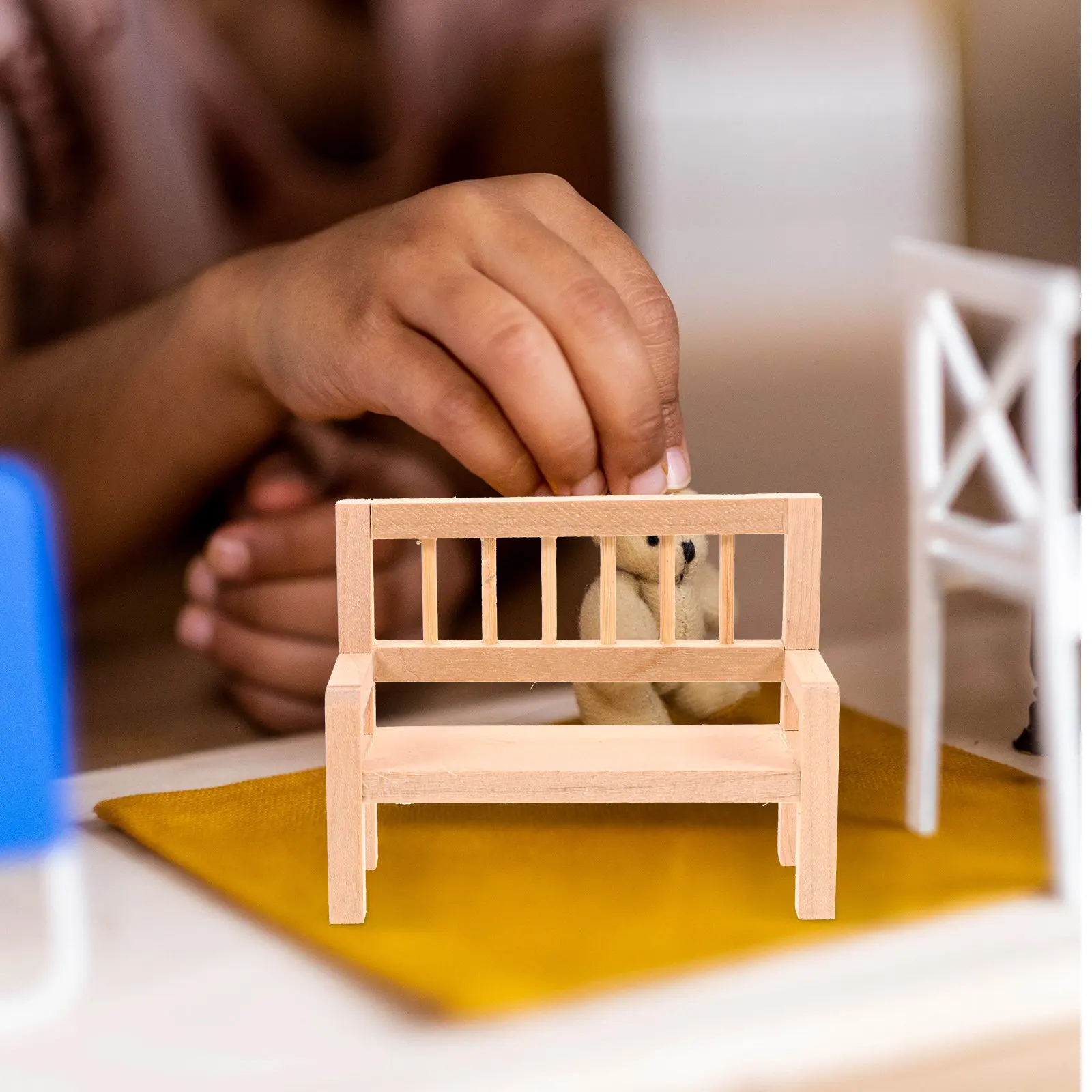 Mini Wooden Bench for Dollhouse Mini House Decoration Small Size Decorative Furniture Ideal for DIY Micro Landscape Creative
Mini Wooden Bench for Dollhouse Mini House Decoration Small Size Decorative Furniture Ideal for DIY Micro Landscape Creative
