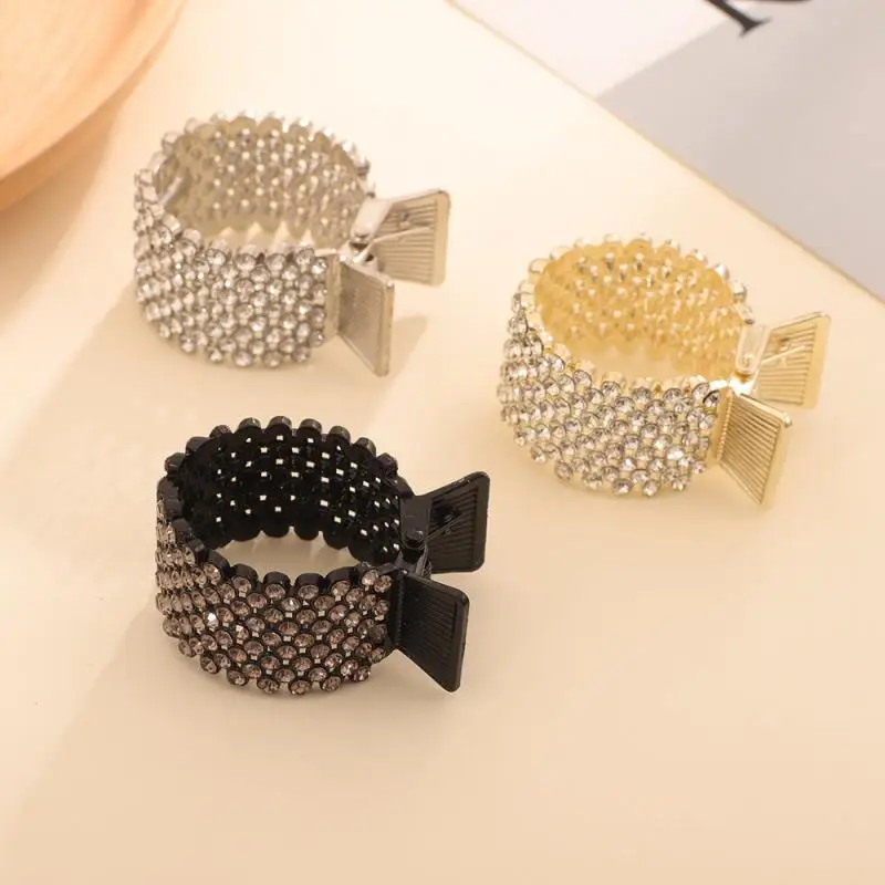 Lady Rhinestone Hair Clip Sweet Crystal Hair Claws Exquisite Mini High Ponytail Holder Hairpin Girls Headdress Headband Headwear
Lady Rhinestone Hair Clip Sweet Crystal Hair Claws Exquisite Mini High Ponytail Holder Hairpin Girls Headdress Headband Headwear
