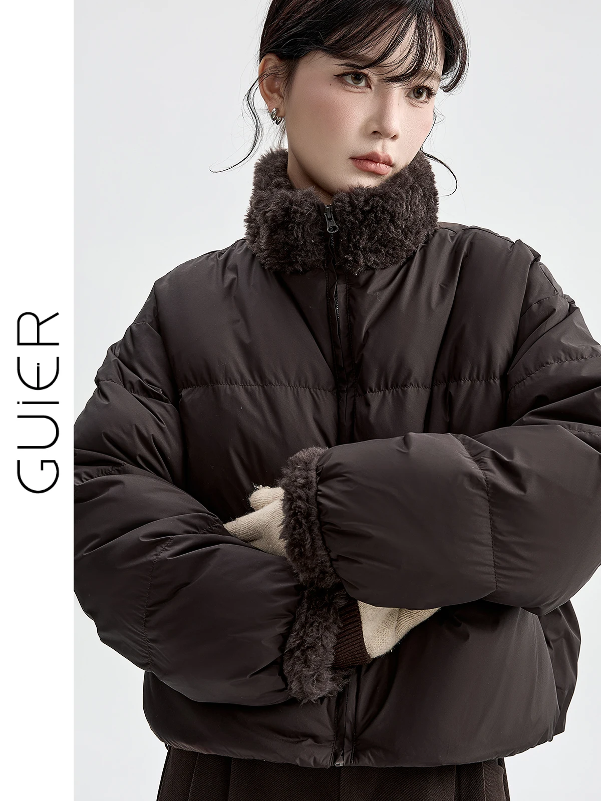 Guier Lamb Fur Patchwork down Jaet Women Winter New Sle 2025 White Du down Stand Collar ort Warm Outerwear
Guier Lamb Fur Patchwork down Jaet Women Winter New Sle 2025 White Du down Stand Collar ort Warm Outerwear