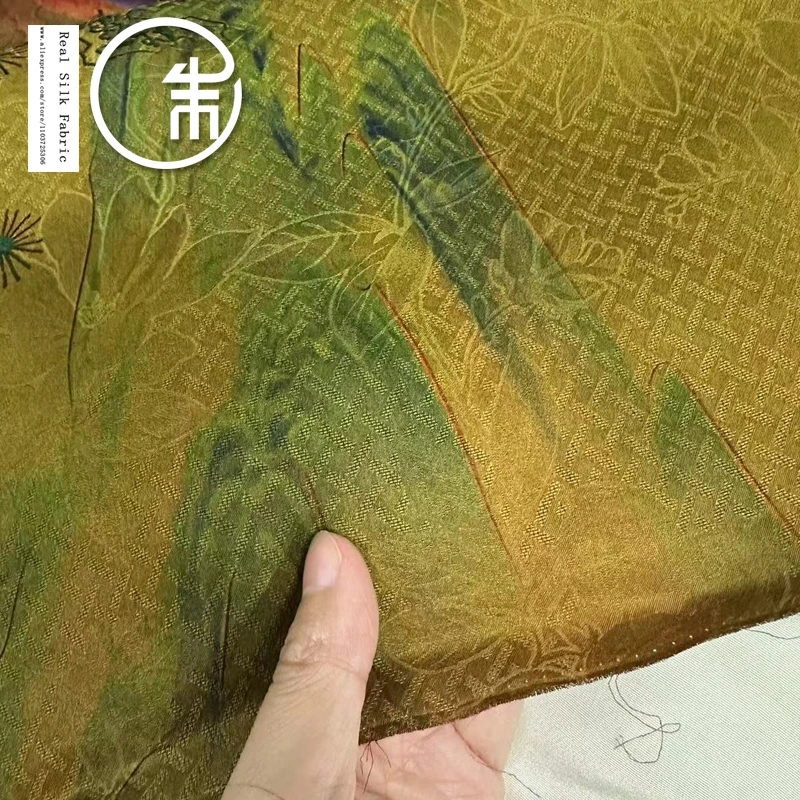 High Quality Chinese Style Real Silk Gambiered Guangdong 100% Real Silk Designer 30Momme Fabric Garment Cloth
High Quality Chinese Style Real Silk Gambiered Guangdong 100% Real Silk Designer 30Momme Fabric Garment Cloth