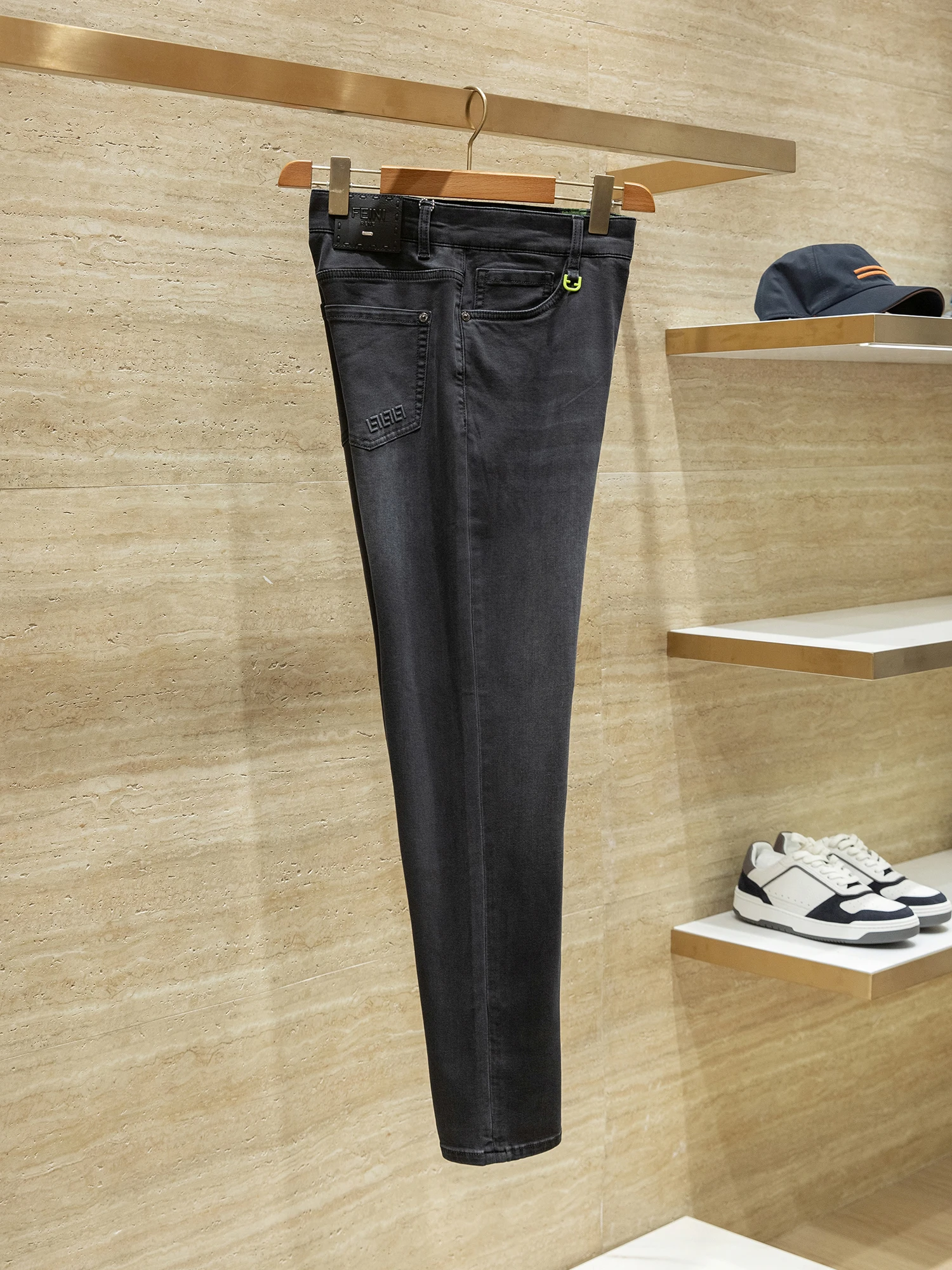 Vintage High Elastic Slim Fit Men's Straight Leg Denim Jeans 8 Ounces Slashed Must High Stretch Long Pants Youth Spring
Vintage High Elastic Slim Fit Men's Straight Leg Denim Jeans 8 Ounces Slashed Must High Stretch Long Pants Youth Spring