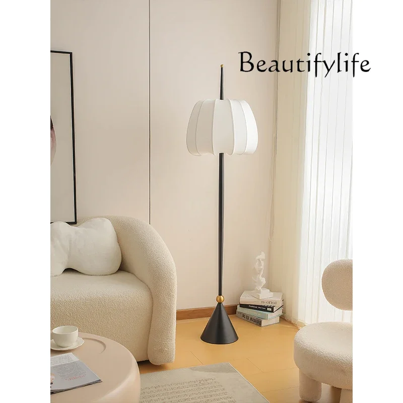 Japanese-style medieval creative floor lamp living room vertical atmosphere lamp
Japanese-style medieval creative floor lamp living room vertical atmosphere lamp
