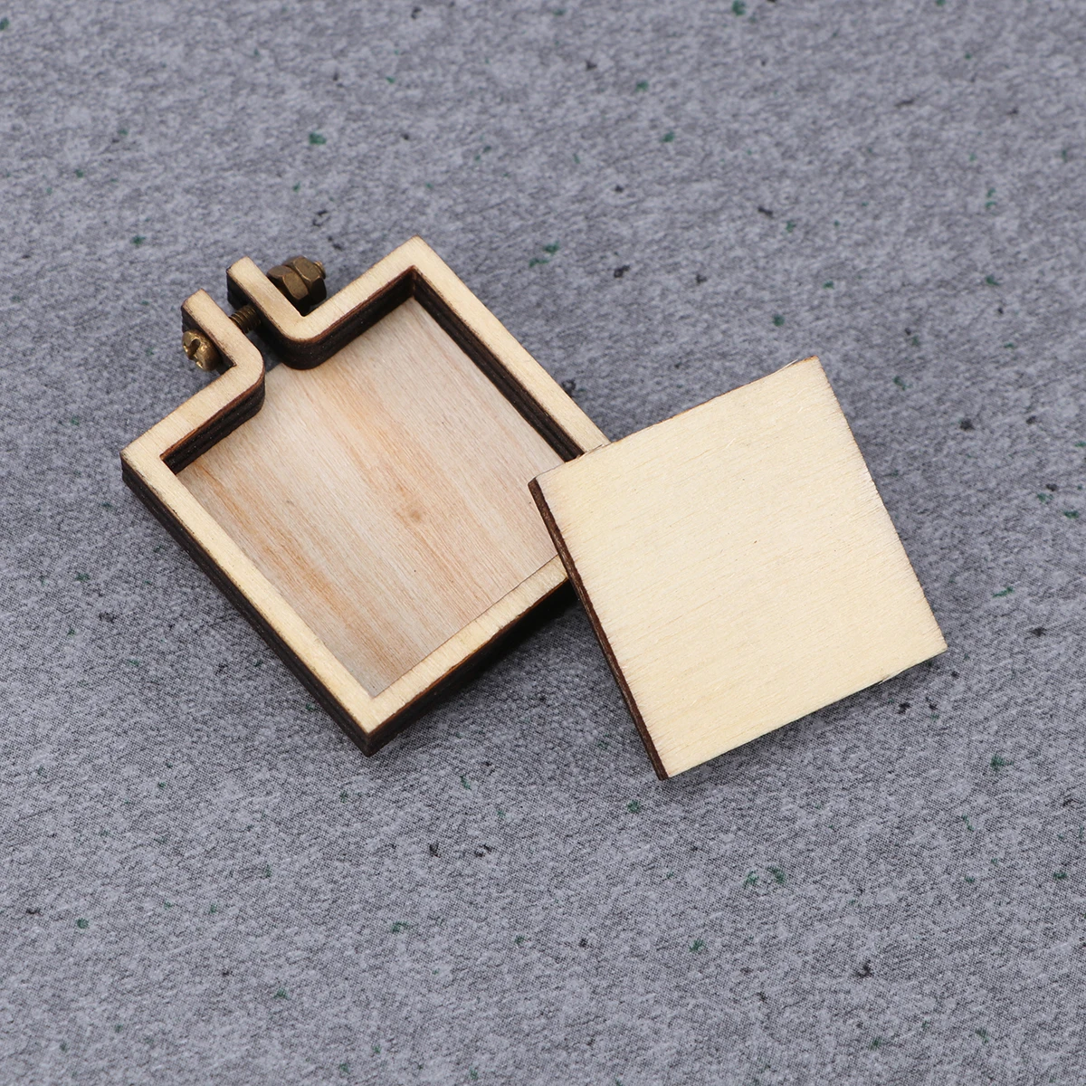 5Pcs Wooden Embroidery Hoops Cross Stitch Frames Mini Triangle Hexagon Square 3 5cm 2cm Fixing Pieces Easy Assemble Gifts Hand
5Pcs Wooden Embroidery Hoops Cross Stitch Frames Mini Triangle Hexagon Square 3 5cm 2cm Fixing Pieces Easy Assemble Gifts Hand