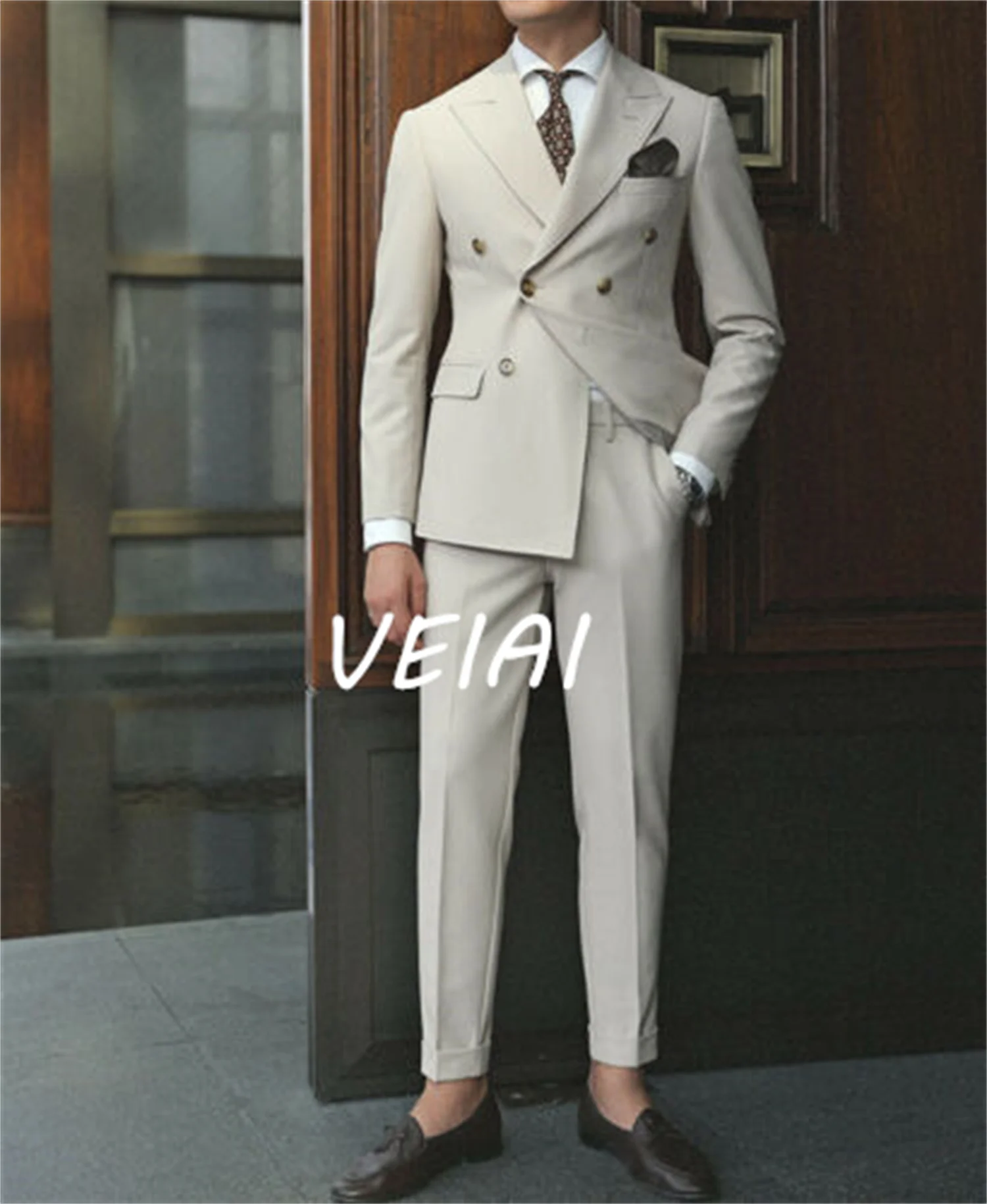 2023 Mens Suits Double Breasted Beige Suit For Man Peak Lapel Blazer Jacket Pants 2 Piece Formal costume homme Suits Handsome
2023 Mens Suits Double Breasted Beige Suit For Man Peak Lapel Blazer Jacket Pants 2 Piece Formal costume homme Suits Handsome