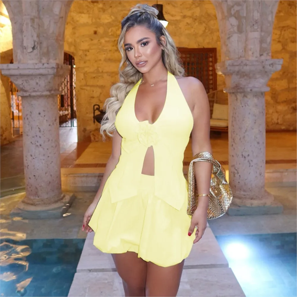 Halter Neck Pleated Flower Skirt Suit Summer New Women's Solid Color Waistless Backless Women's Short Skirt Two-piece Set
Halter Neck Pleated Flower Skirt Suit Summer New Women's Solid Color Waistless Backless Women's Short Skirt Two-piece Set