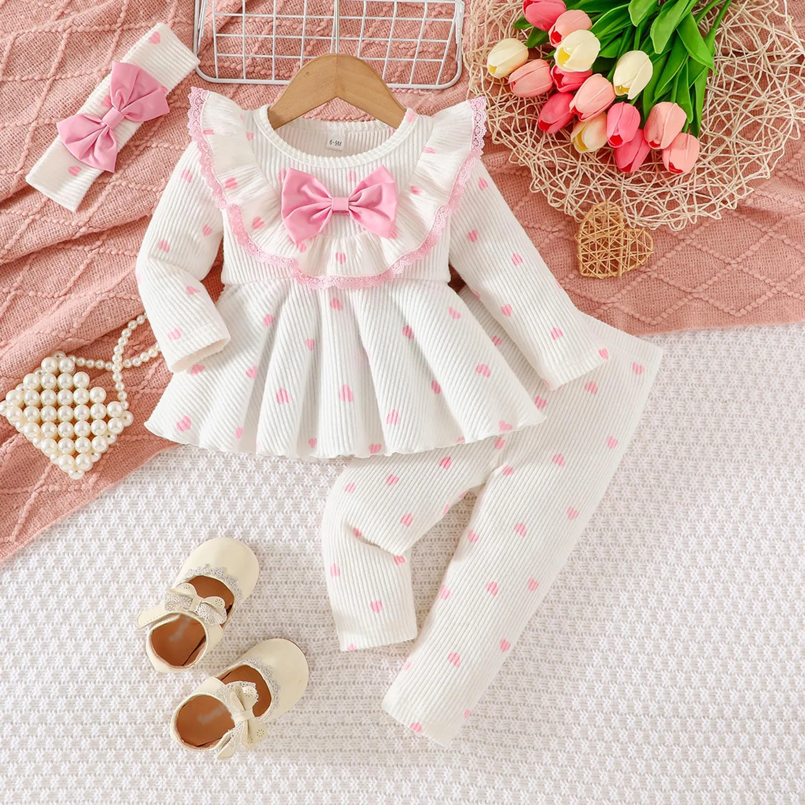 Gift for Baby Girl Girls Fashionable And Comfortable Set Long Sleeved Sweet Top Pants Casual Baby Girl Headbands Outfits
Gift for Baby Girl Girls Fashionable And Comfortable Set Long Sleeved Sweet Top Pants Casual Baby Girl Headbands Outfits