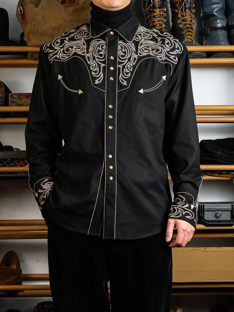 Western Style Musician HbarC Button Denim Shirt Wide Shoulder Fit Draped Mixed Fabric Shirt with Crescent Pocket for Youth
Western Style Musician HbarC Button Denim Shirt Wide Shoulder Fit Draped Mixed Fabric Shirt with Crescent Pocket for Youth