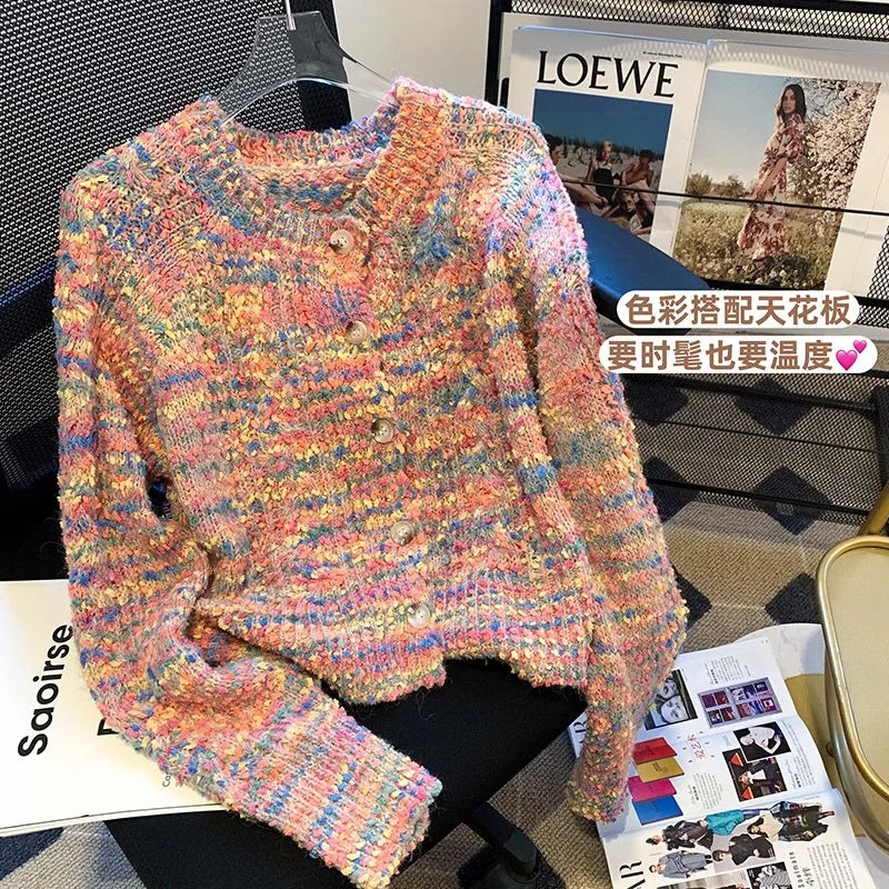 Soft Glutinous Rainbow Sweater Cardigan Coat Women 2023 Autumn/Winter Japanese Vintage Soft Lazy Knitted Sweater Female Top
Soft Glutinous Rainbow Sweater Cardigan Coat Women 2023 Autumn/Winter Japanese Vintage Soft Lazy Knitted Sweater Female Top