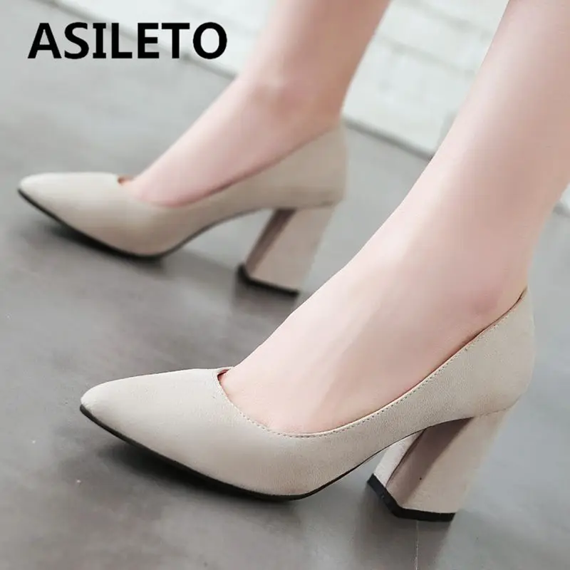 ASILETO Brand 2025 Sexy Wedding Pumps for Women Pointed Toe Block Heels 8cm Slip On Flock Suede Big Size 41 42 43 Party Shoes
ASILETO Brand 2025 Sexy Wedding Pumps for Women Pointed Toe Block Heels 8cm Slip On Flock Suede Big Size 41 42 43 Party Shoes