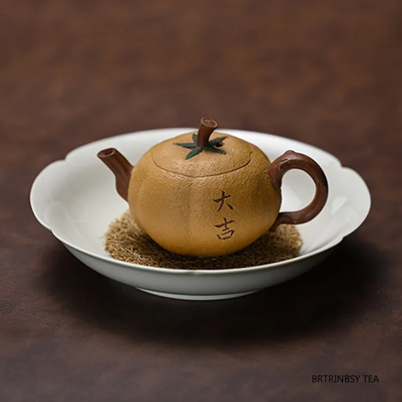 75ml Chinese Yixing Purple Clay Teapot Handmade Fruit Shape Tea Pot Household Small Capacity Kettle Tradition Zisha Tea Set
75ml Chinese Yixing Purple Clay Teapot Handmade Fruit Shape Tea Pot Household Small Capacity Kettle Tradition Zisha Tea Set