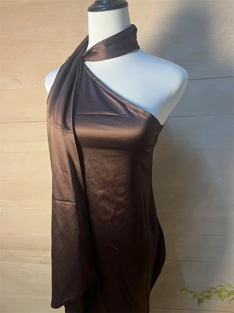 European And American Sexy Dress Women'S 2025 Summer New Fashionable Temperament Backless Slim Fit Dress
European And American Sexy Dress Women'S 2025 Summer New Fashionable Temperament Backless Slim Fit Dress