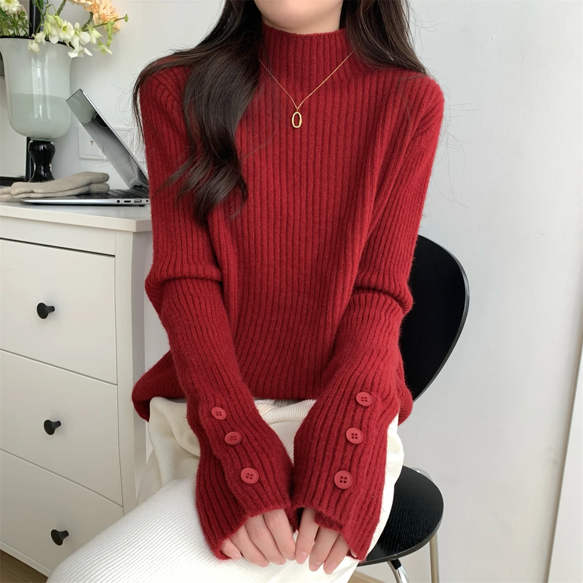 Autumn and Winter Korean Style Loose High-end Half-high Collar Button-down Arctic Velvet Versatile Knitted Bottoming Sweater
Autumn and Winter Korean Style Loose High-end Half-high Collar Button-down Arctic Velvet Versatile Knitted Bottoming Sweater