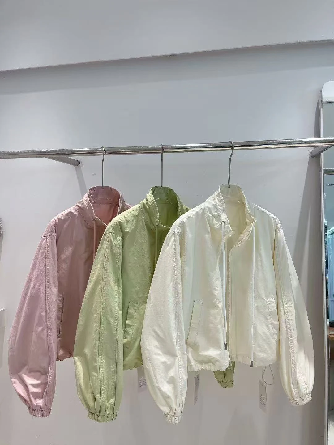 Американское пальто Sweet Cool ort с воротником-стойкой, рабочая одежда, женское новое пальто, весенне-осеннее хлопковое длинное пальто на молнии, чистый цвет
Американское пальто Sweet Cool ort с воротником-стойкой, рабочая одежда, женское новое пальто, весенне-осеннее хлопковое длинное пальто на молнии, чистый цвет