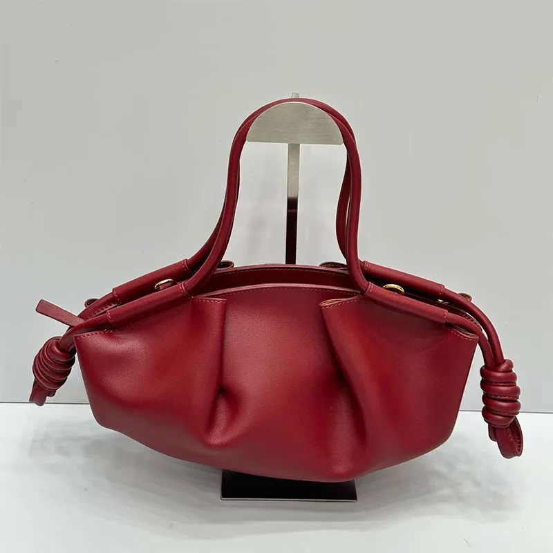 Wrinkled Underarm Dumpling Bag for Women 2025 New Single Shoulder Crossbody Bag Fashion Commuter Handbag Light Luxury Wallet
Wrinkled Underarm Dumpling Bag for Women 2025 New Single Shoulder Crossbody Bag Fashion Commuter Handbag Light Luxury Wallet