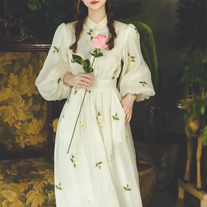 2024 Early Autumn New Style Interior French Mushroom Lace Retro Girl Embroidered Lantern Sleeves Temperament Dress Fairy Skirt
2024 Early Autumn New Style Interior French Mushroom Lace Retro Girl Embroidered Lantern Sleeves Temperament Dress Fairy Skirt