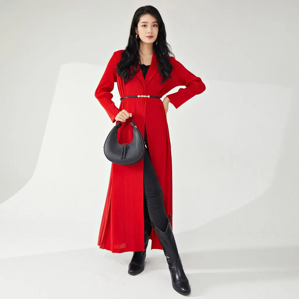 Women's Golden New Year Red Trench Coat Long Stitching Temperament Pleated Outerwear for New Year's Battle Robe
Women's Golden New Year Red Trench Coat Long Stitching Temperament Pleated Outerwear for New Year's Battle Robe