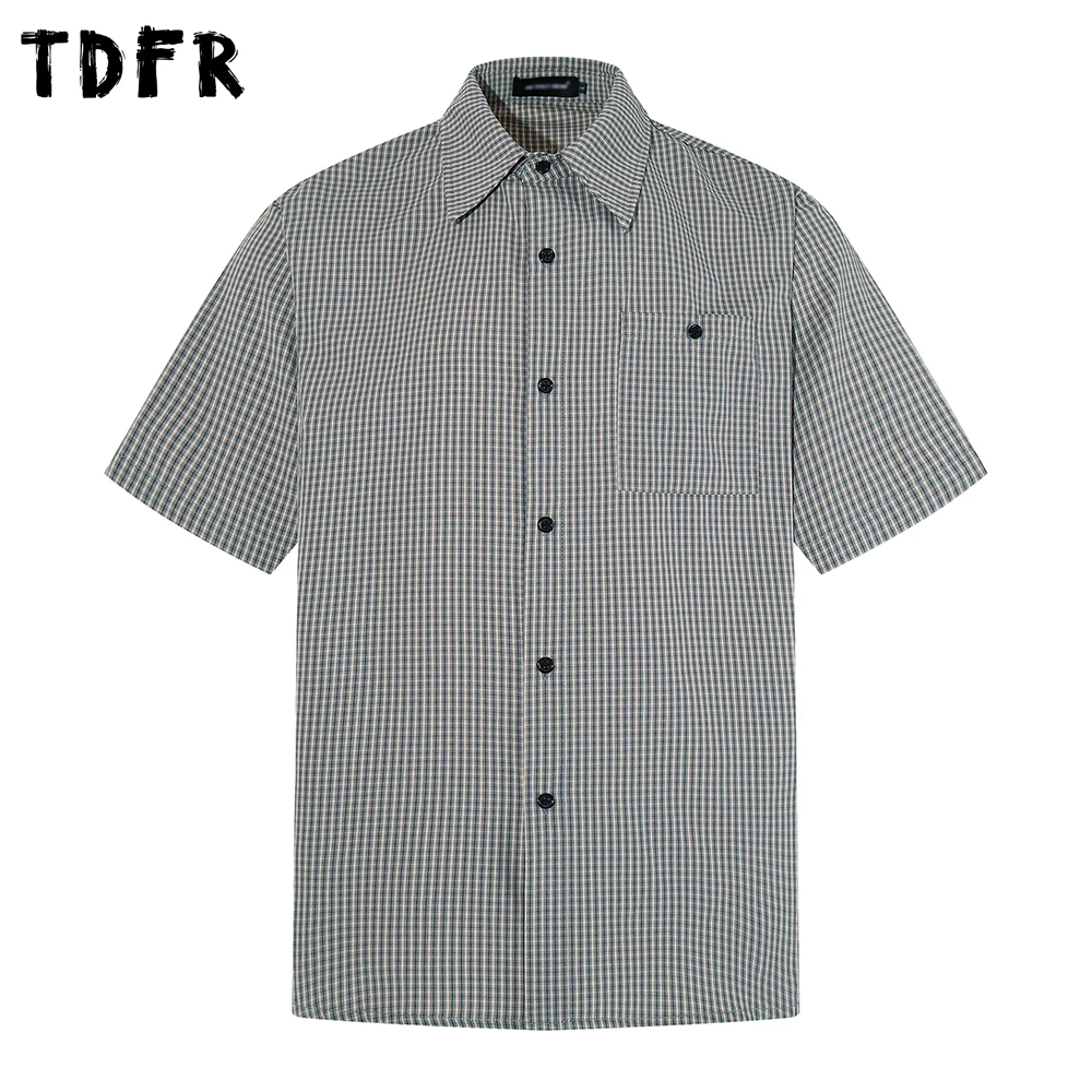 Small Plaid Plaid Short Sleeve Shirts Mens Pocket Summer Retro Casual Loose Lapel Single Breasted Curved Hem Shirts Man
Small Plaid Plaid Short Sleeve Shirts Mens Pocket Summer Retro Casual Loose Lapel Single Breasted Curved Hem Shirts Man