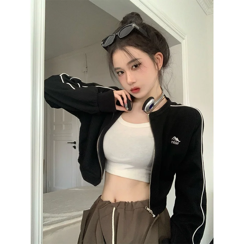 Black Baseball Style Long Sleeve Thin Sportswear Jacket Women Early Autumn Spicy Stand Collar Zipper Short Cardigan Top
Black Baseball Style Long Sleeve Thin Sportswear Jacket Women Early Autumn Spicy Stand Collar Zipper Short Cardigan Top