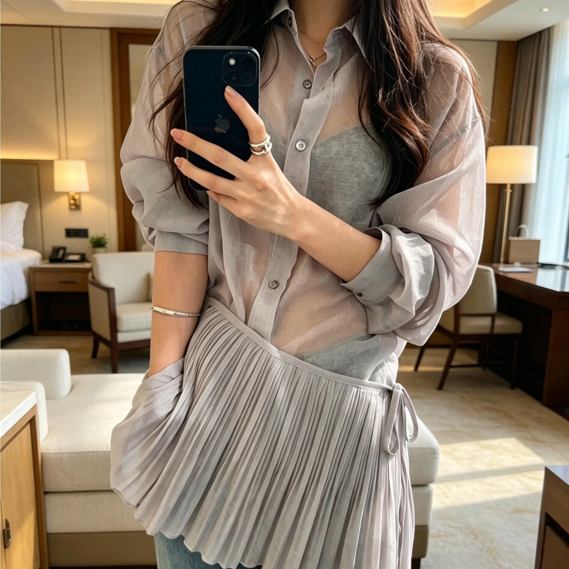 Summer New Thin Shirt Belted Gown Set Casual Style Long Sleeve Women's Fashion Set Thin Gown with Pleats Two-Piece Set
Summer New Thin Shirt Belted Gown Set Casual Style Long Sleeve Women's Fashion Set Thin Gown with Pleats Two-Piece Set