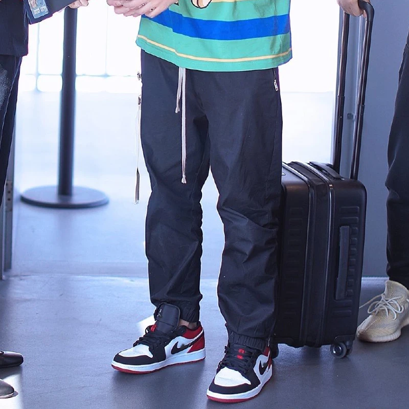 Мужские летние повседневные брюки свободного кроя в американском стиле, прямые, с манжетами, модные, для подростков, на все сезоны
Мужские летние повседневные брюки свободного кроя в американском стиле, прямые, с манжетами, модные, для подростков, на все сезоны