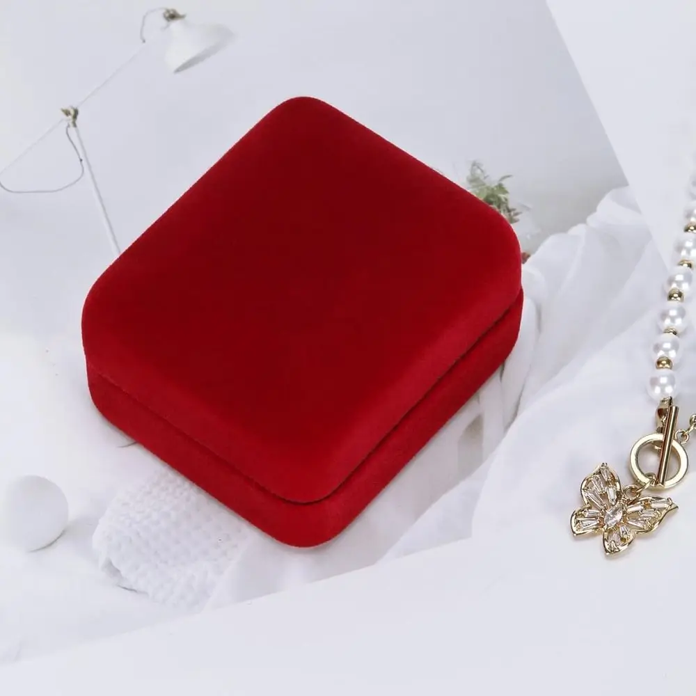Бархатная светодиодная шкатулка для драгоценностей с кольцом, однотонная квадратная форма, светодиодная подсветка, витрина для колец, прочный портативный чехол-держатель для колец 
Бархатная светодиодная шкатулка для драгоценностей с кольцом, однотонная квадратная форма, светодиодная подсветка, витрина для колец, прочный портативный чехол-держатель для колец