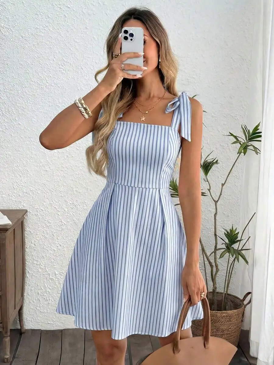 Women Casual Striped Tie Shoulder Camisole Dress Summer Vacation Flowy Sundress
Women Casual Striped Tie Shoulder Camisole Dress Summer Vacation Flowy Sundress