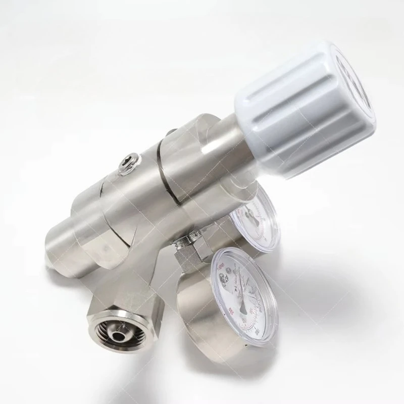 High Purity Two-Stage Pressure Regulator 4000 psi Max 100 psi Output CGA 580 Inlet 316L Stainless Steel
High Purity Two-Stage Pressure Regulator 4000 psi Max 100 psi Output CGA 580 Inlet 316L Stainless Steel