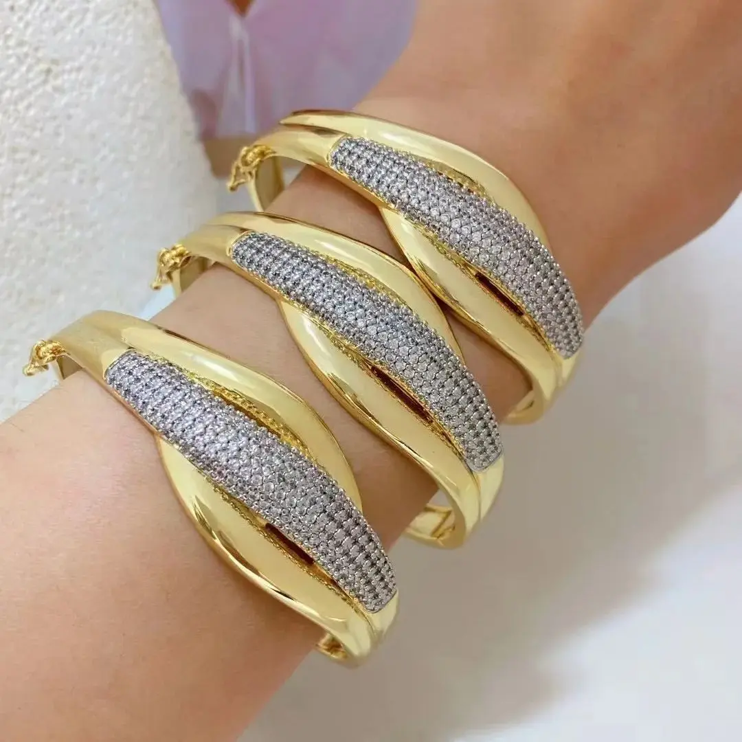 3PCS, Vintage Bangle For Geometric Gold Silver Color Zircon Charm Bangle Trend Jewelry Female Fashion Jewelry
3PCS, Vintage Bangle For Geometric Gold Silver Color Zircon Charm Bangle Trend Jewelry Female Fashion Jewelry