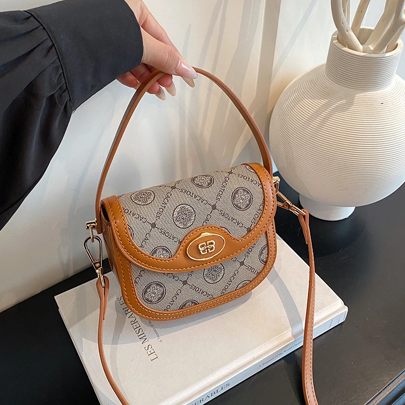 Женская классическая кожаная модная сумка через плечо, элегантная роскошная дизайнерская сумка через плечо для стильных видов
Женская классическая кожаная модная сумка через плечо, элегантная роскошная дизайнерская сумка через плечо для стильных видов