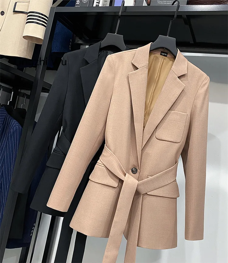 Lingzhi Wu Blazer 2024 Spring Fashion Belt Medium Length Coat Female Slim Casual Top New Arrival
Lingzhi Wu Blazer 2024 Spring Fashion Belt Medium Length Coat Female Slim Casual Top New Arrival