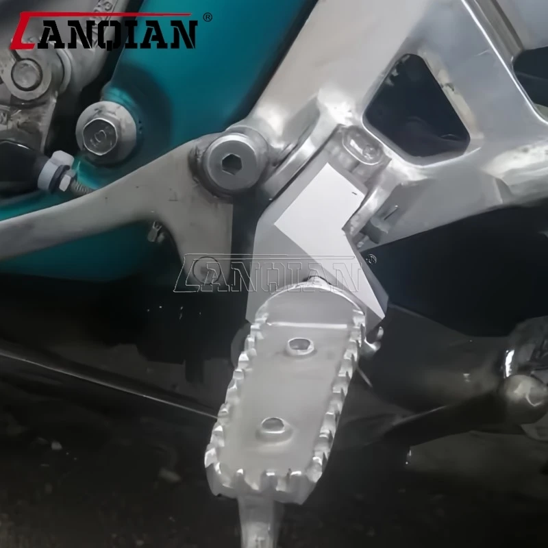 K1600GT K1600GTL K1600B Driver Foot Peg Lowering Kit 2011-2026 2025 2024 2023 2022 2021 2020 2019 2018 2017 2016 2015 2014 2013
K1600GT K1600GTL K1600B Driver Foot Peg Lowering Kit 2011-2026 2025 2024 2023 2022 2021 2020 2019 2018 2017 2016 2015 2014 2013