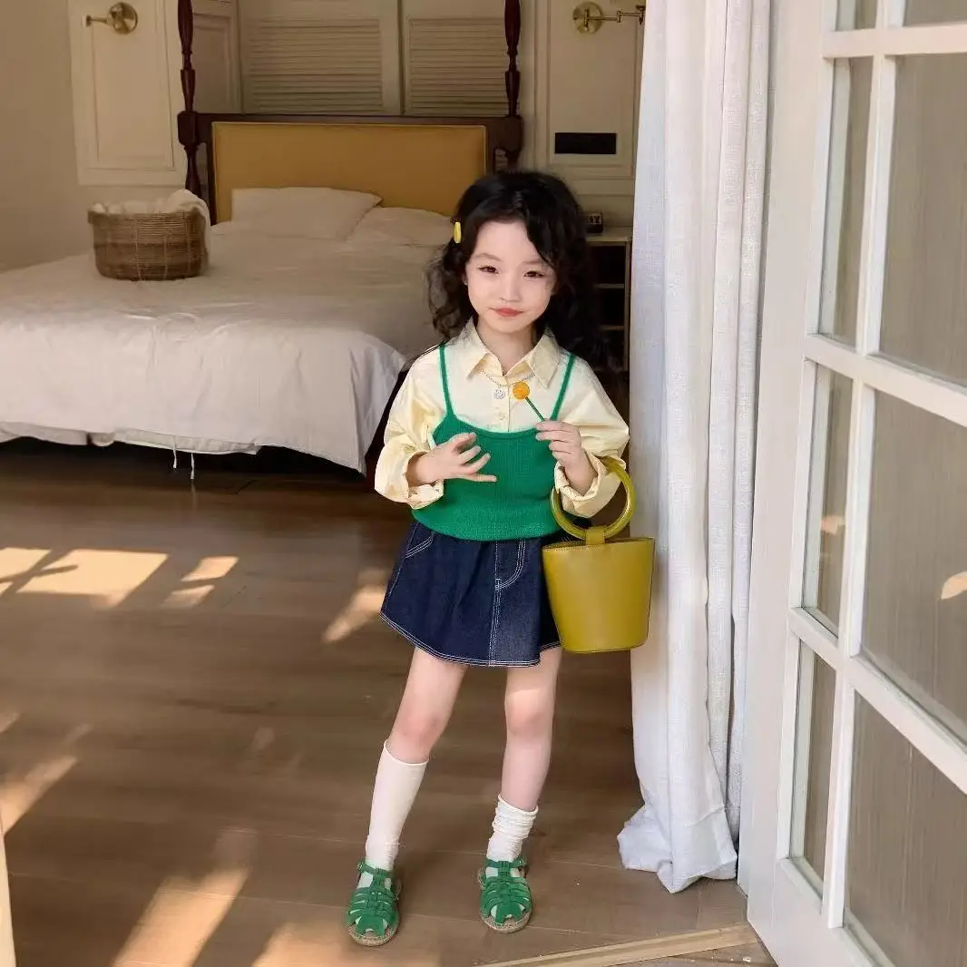 New Korean Fashion Knitted Strap Solid Color Shirt Cowboy Skirt 3 Piece Set Kids Clothes
New Korean Fashion Knitted Strap Solid Color Shirt Cowboy Skirt 3 Piece Set Kids Clothes