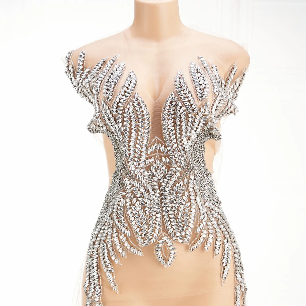 Luxury Crystal Rhinestone Applique for Wedding Dress, Handmade Beaded Lace Patch, Bridal Bodice Decoration, Couture Evening Gown
Luxury Crystal Rhinestone Applique for Wedding Dress, Handmade Beaded Lace Patch, Bridal Bodice Decoration, Couture Evening Gown
