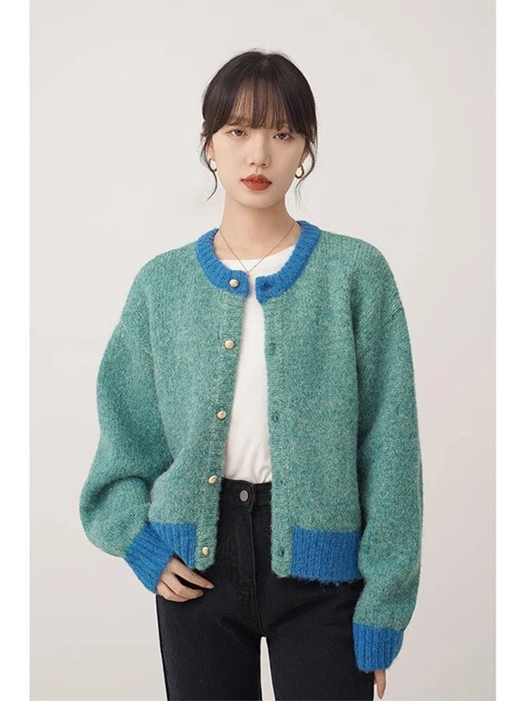 Color Block Knit Sweater Coat Women's Winter Retro Soft Lazy Short Knitted Cardigan Top Spring Autumn Low round Neck Button up
Color Block Knit Sweater Coat Women's Winter Retro Soft Lazy Short Knitted Cardigan Top Spring Autumn Low round Neck Button up