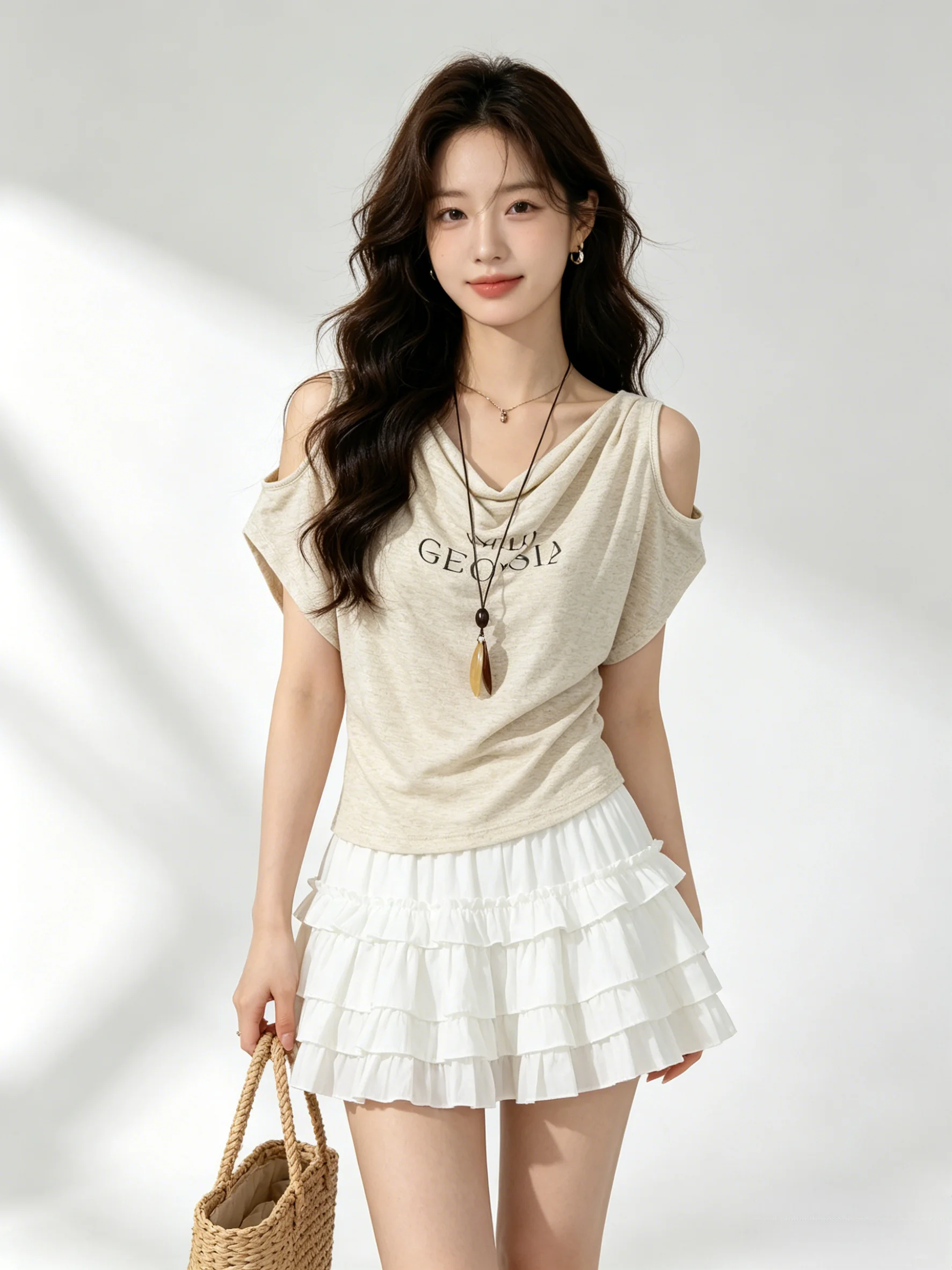 Korean Style Simple Skin-friendly Breathable Summer Short Sleeve Shoulder-baring T-shirt Casual Classic Print Women's Top
Korean Style Simple Skin-friendly Breathable Summer Short Sleeve Shoulder-baring T-shirt Casual Classic Print Women's Top