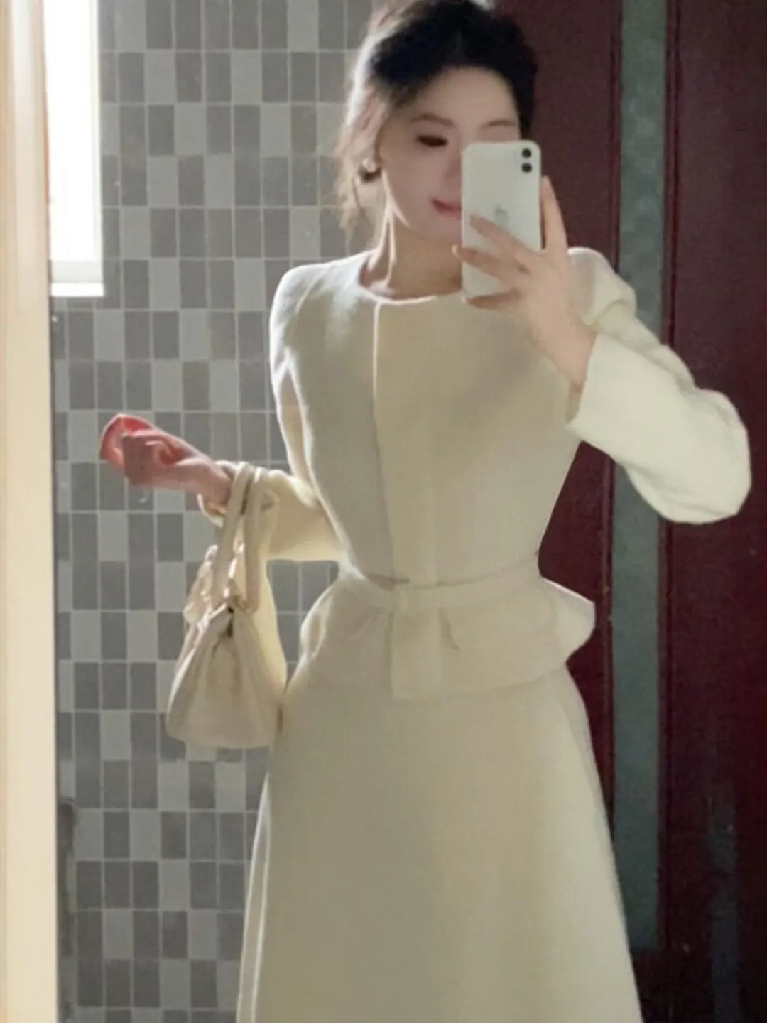 Retro Gentle Style Outerwear Skirt Set Elegant Spring Collection Comfortable Long Sleeve High Waist A-Line Dress Casual Wear
Retro Gentle Style Outerwear Skirt Set Elegant Spring Collection Comfortable Long Sleeve High Waist A-Line Dress Casual Wear