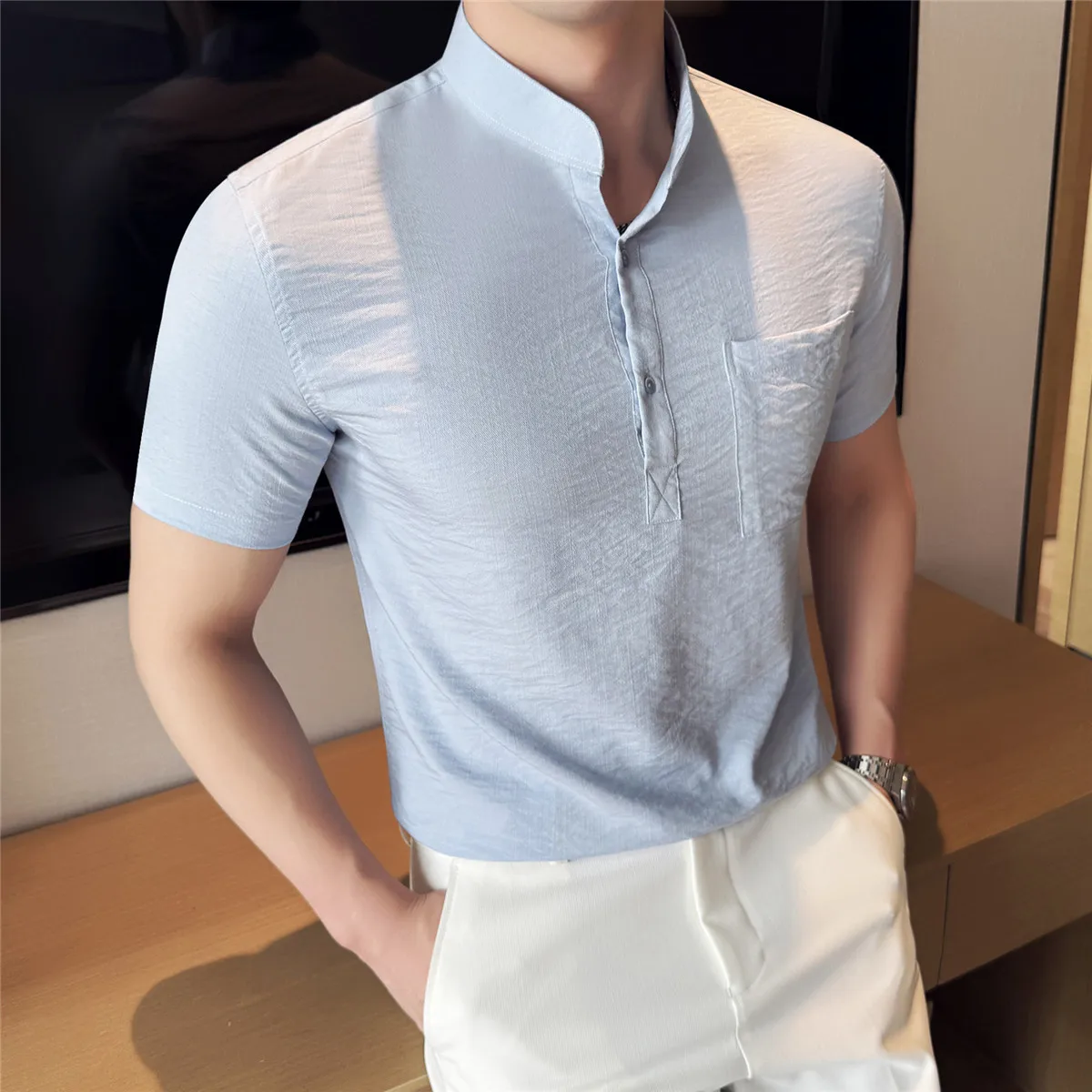 Summer Men's Henry Collar Polo Shirt Wrinkled Thin Short Sleeve Tops Tees Single Pocket Solid Casual Polos Man
Summer Men's Henry Collar Polo Shirt Wrinkled Thin Short Sleeve Tops Tees Single Pocket Solid Casual Polos Man