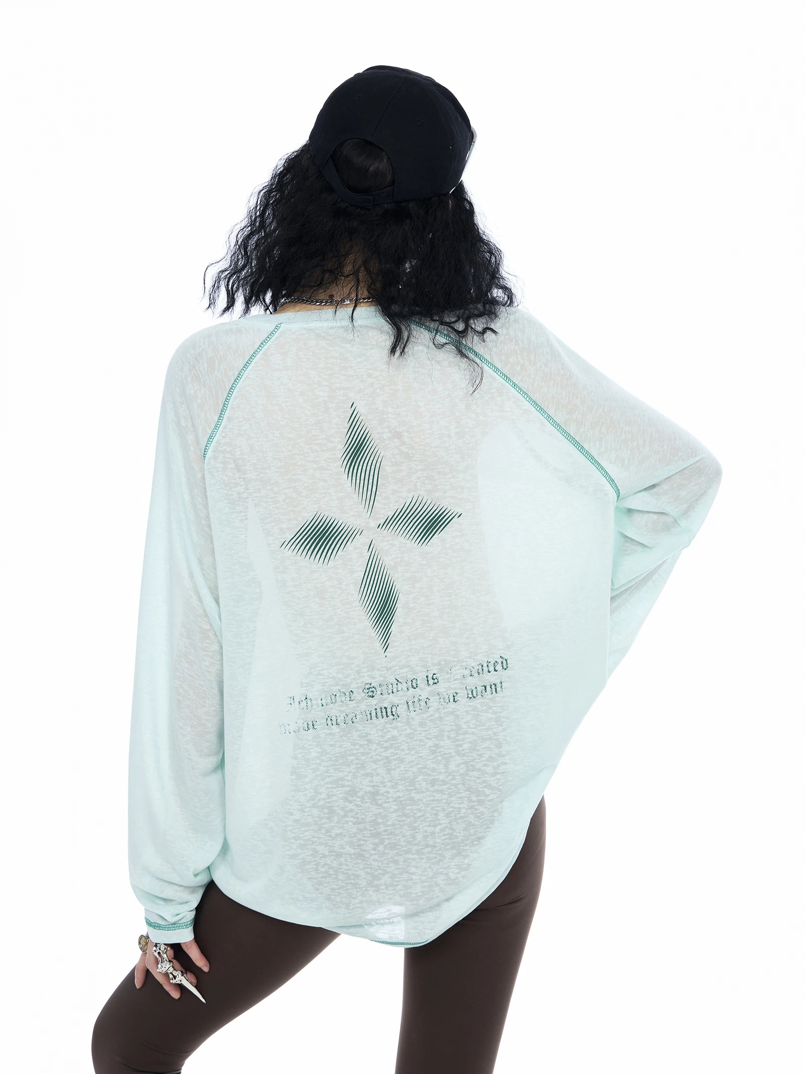 ICHMODE Lenzing Rayon Long Sleeve Cross Print Physical Sun Protection Women's Summer T-shirt Cool Feeling Top Casual Loose Fit
ICHMODE Lenzing Rayon Long Sleeve Cross Print Physical Sun Protection Women's Summer T-shirt Cool Feeling Top Casual Loose Fit