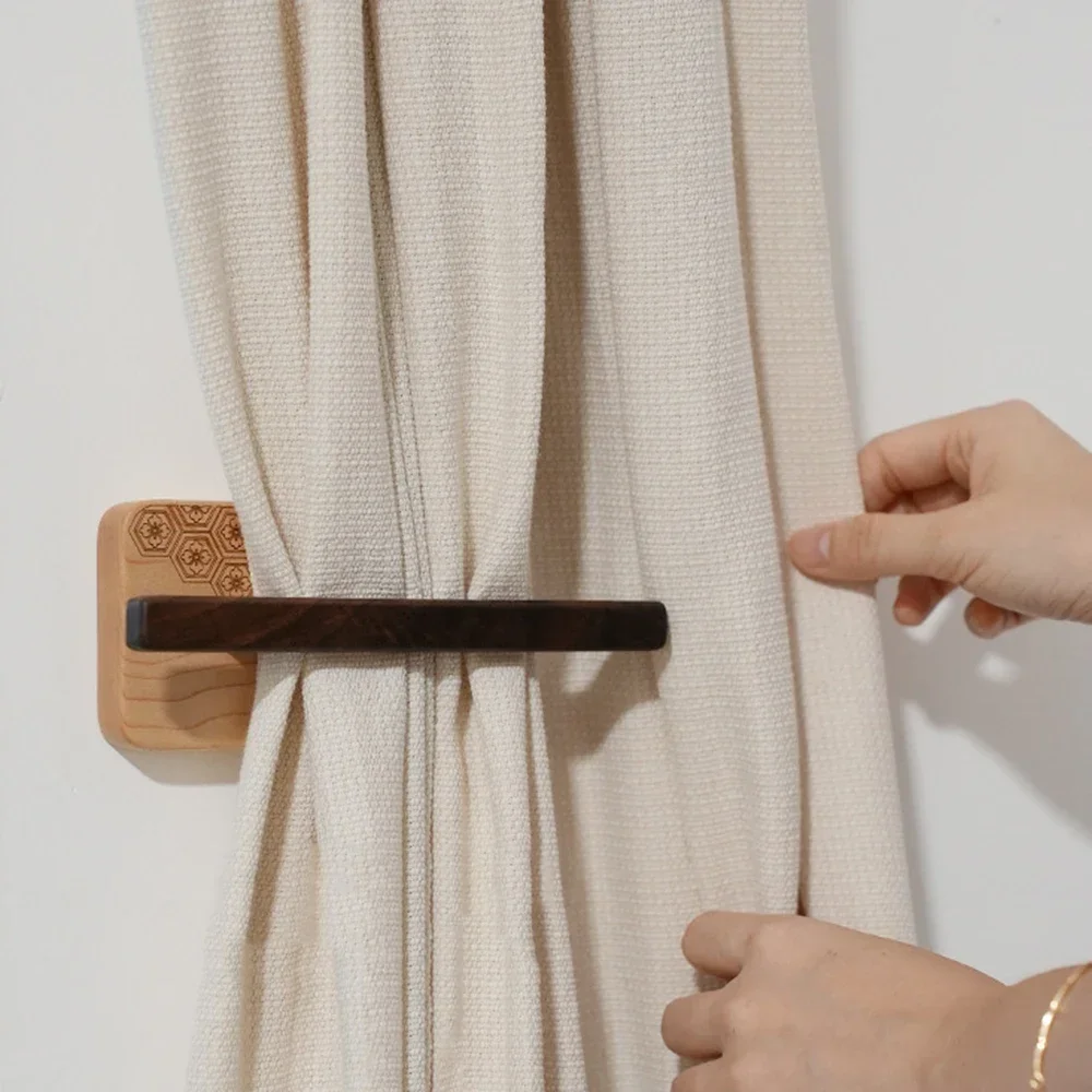 Engraved Pattern Walnut Wood Modern Wabi-Sabi Curtain Holdbacks Tieback for Wall Multifunctional Solid Wood Hook Decor Drapes
Engraved Pattern Walnut Wood Modern Wabi-Sabi Curtain Holdbacks Tieback for Wall Multifunctional Solid Wood Hook Decor Drapes