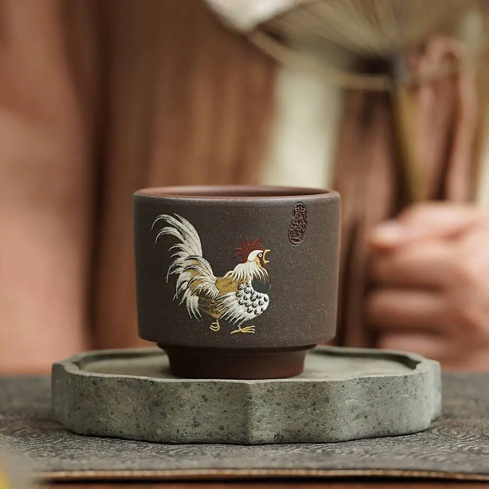 Yihu Chun High-End Yixing Purple Clay Tea Tasting Hand-Painted By Famous Artist Wu Chunyan, Master Cup, Good Luck And Prosperity
Yihu Chun High-End Yixing Purple Clay Tea Tasting Hand-Painted By Famous Artist Wu Chunyan, Master Cup, Good Luck And Prosperity