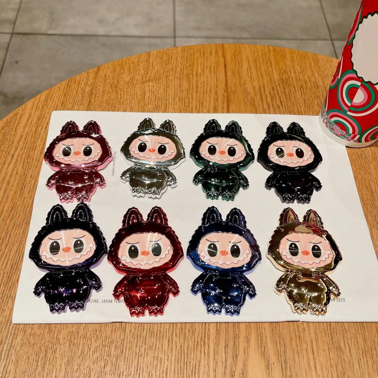New Cartoon Labubu Mobile Phone Holder Kawaii Anime Rotatable with Mirror Desktop Girls Portable Folding Stand
New Cartoon Labubu Mobile Phone Holder Kawaii Anime Rotatable with Mirror Desktop Girls Portable Folding Stand
