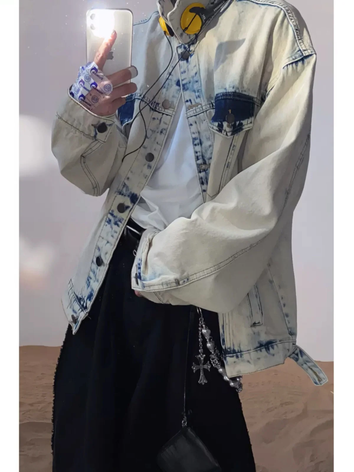 Мужская джинсовая куртка свободного кроя, весна 2024, в стиле High Street, ретро-дизайн, повседневная, с длинными рукавами, отложным воротником, на все сезоны
Мужская джинсовая куртка свободного кроя, весна 2024, в стиле High Street, ретро-дизайн, повседневная, с длинными рукавами, отложным воротником, на все сезоны