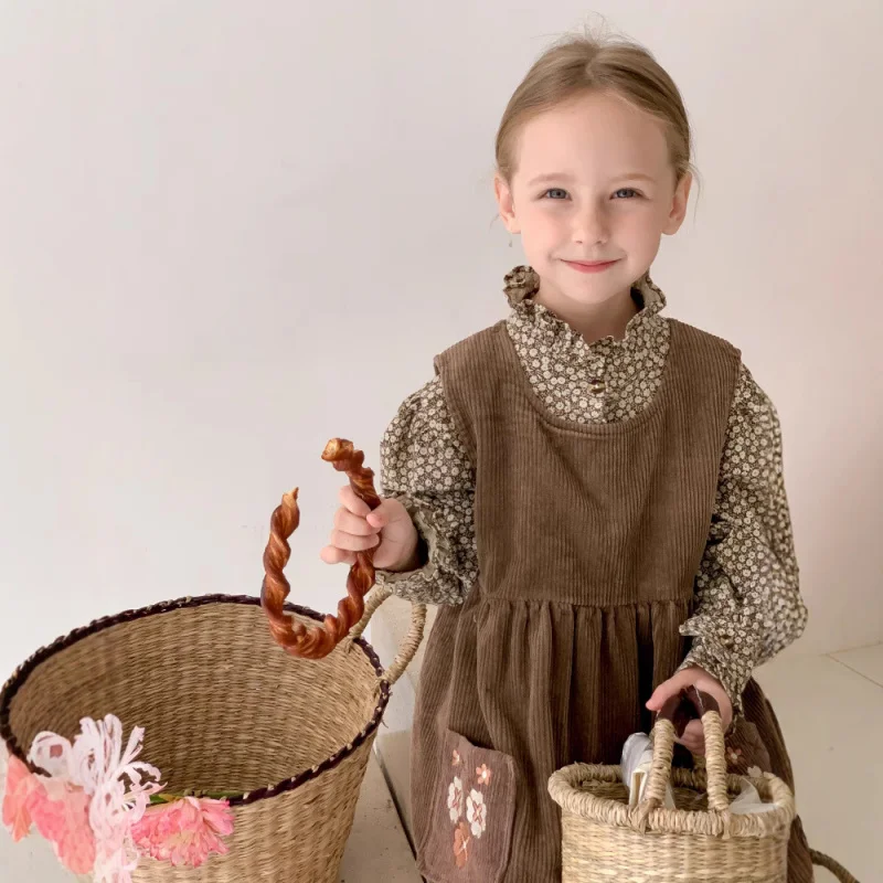 Girls' Outfit Spring and Autumn New Fashionable Children's Corduroy Strap Dress Floral Shirt Two-Piece Set
Girls' Outfit Spring and Autumn New Fashionable Children's Corduroy Strap Dress Floral Shirt Two-Piece Set