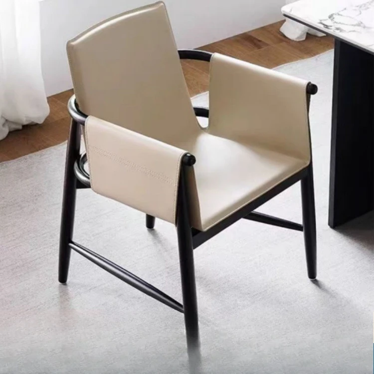 Saddle leather dining chair Cafe negotiation area Leisure chair Simple designer model Office armchair Soft bag dining chair
Saddle leather dining chair Cafe negotiation area Leisure chair Simple designer model Office armchair Soft bag dining chair