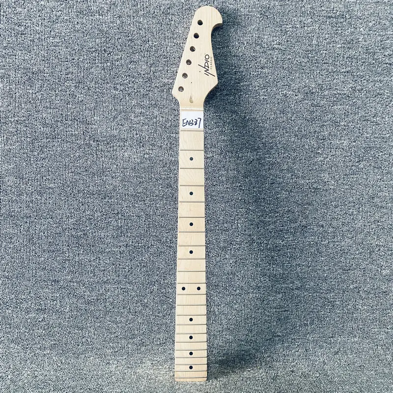 EN387 Otiginal Indio Electric Guitar Neck 22 Frets 648 Scales Length for DIY Replace Maple Wood
EN387 Otiginal Indio Electric Guitar Neck 22 Frets 648 Scales Length for DIY Replace Maple Wood