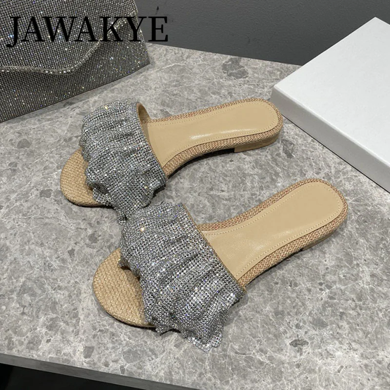 2023 Style Summer Bling Skirt Hemlines Crystal Flat Heels Slippers Peep toe Women Slides Dress Slippers Banquet Sexy Mules
2023 Style Summer Bling Skirt Hemlines Crystal Flat Heels Slippers Peep toe Women Slides Dress Slippers Banquet Sexy Mules