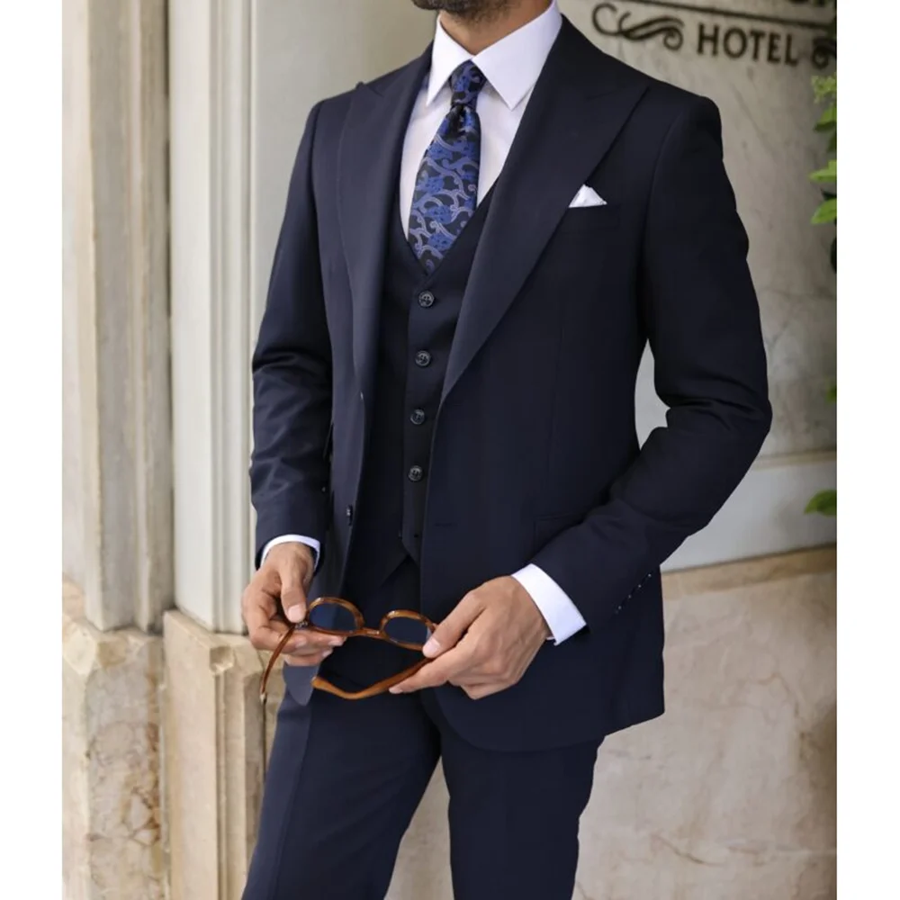 Men's Suits 3 Piece Navy Blue Elegant Groom Party Wedding Dress Slim Fit Fashion Single Breasted Peak Lapel Male Suit 2024
Men's Suits 3 Piece Navy Blue Elegant Groom Party Wedding Dress Slim Fit Fashion Single Breasted Peak Lapel Male Suit 2024